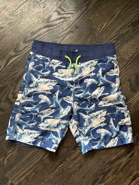 GAP Blue White Shark Swim Trunks Pockets Boys Size 6-7 Beach, Swim